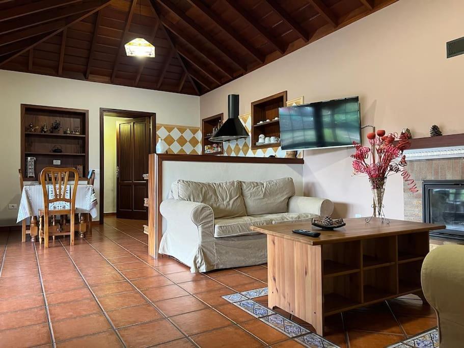Rustic House La Montana Villa Brena Baja Bagian luar foto